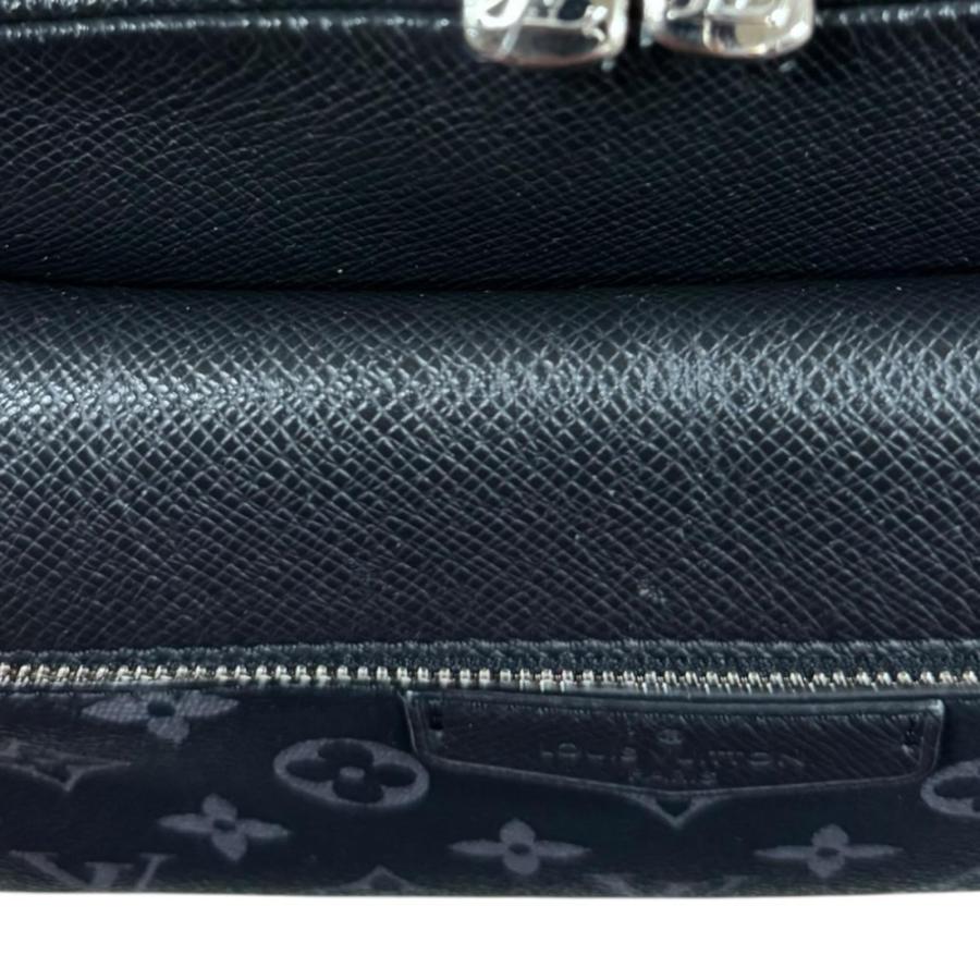 LOUIS VUITTON（ルイ・ヴィトン） アウトドアメッセンジャーPM