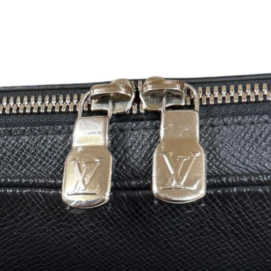 LOUIS VUITTON（ルイ・ヴィトン） アウトドアメッセンジャーPM