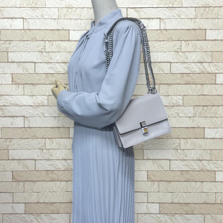 FENDI（フェンディ） キャナイスモール ショルダーバッグ レザー