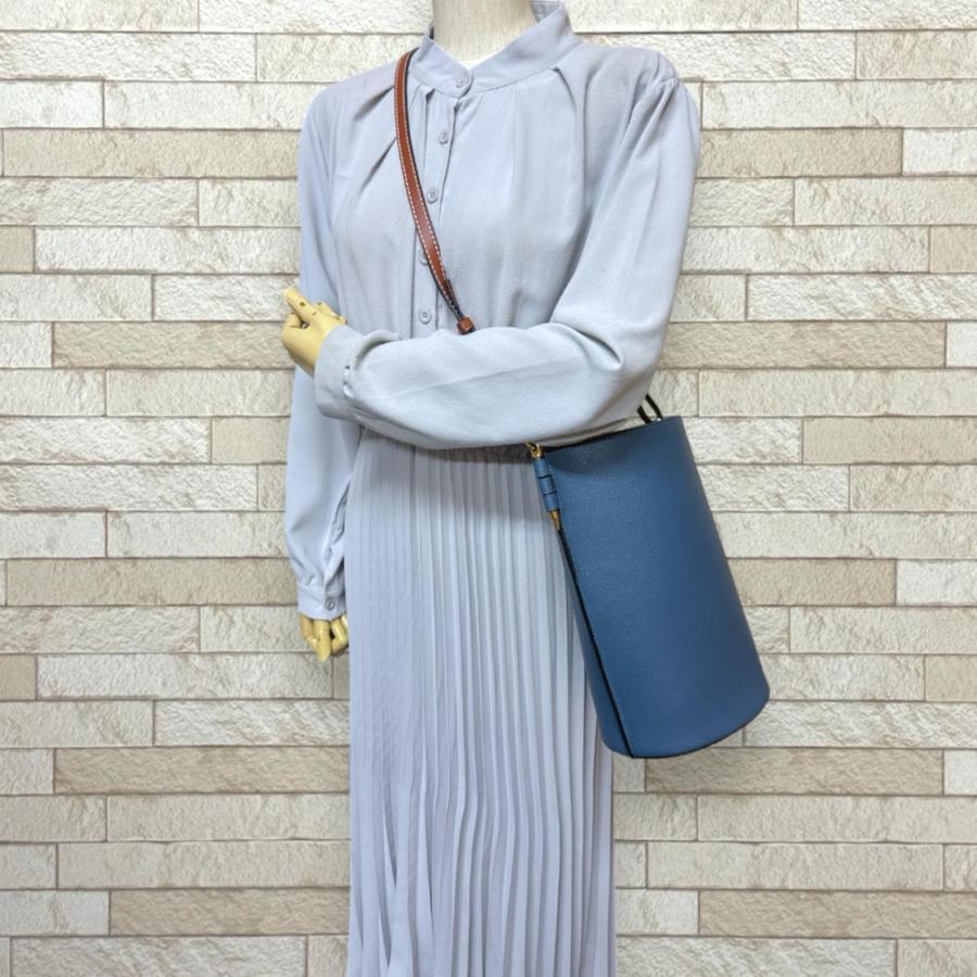 LOEWE（ロエベ） ゲート バケットバッグ ショルダーバッグ レザー