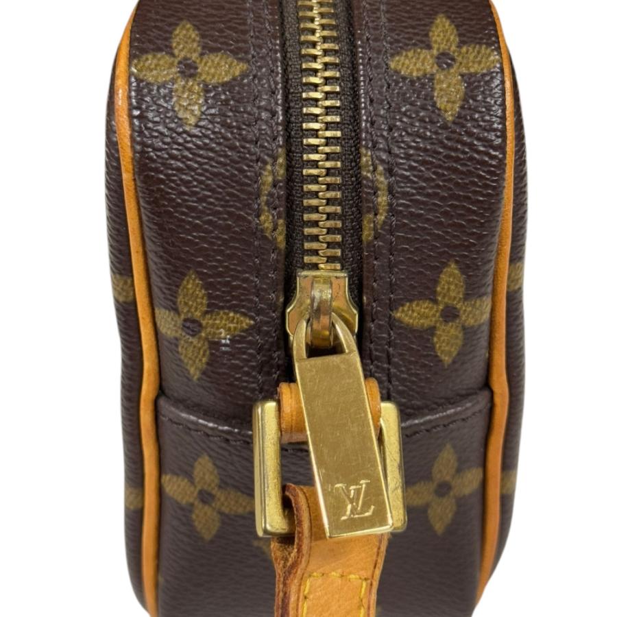 LOUIS VUITTON（ルイ・ヴィトン） ポシェット・シテ モノグラム