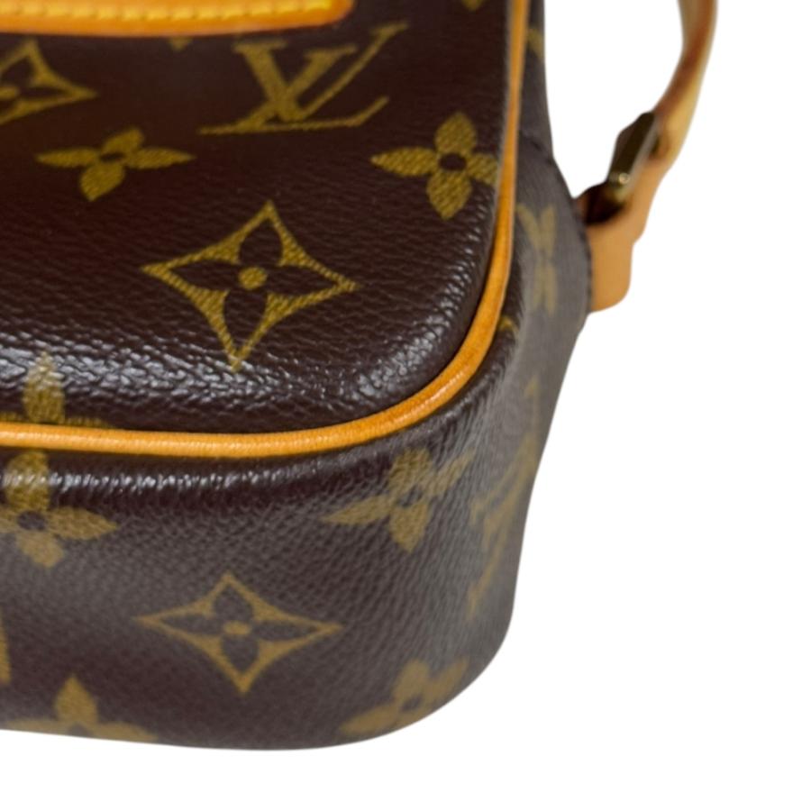 LOUIS VUITTON（ルイ・ヴィトン） ポシェット・シテ モノグラム