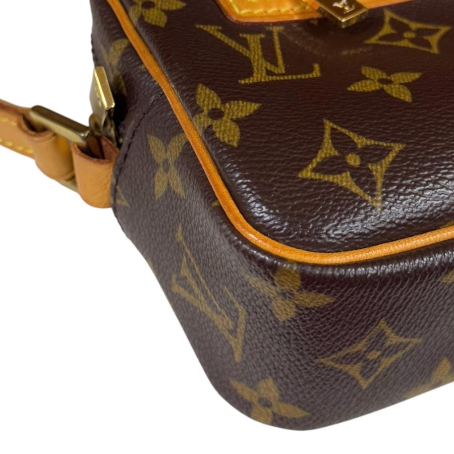 LOUIS VUITTON（ルイ・ヴィトン） ポシェット・シテ モノグラム