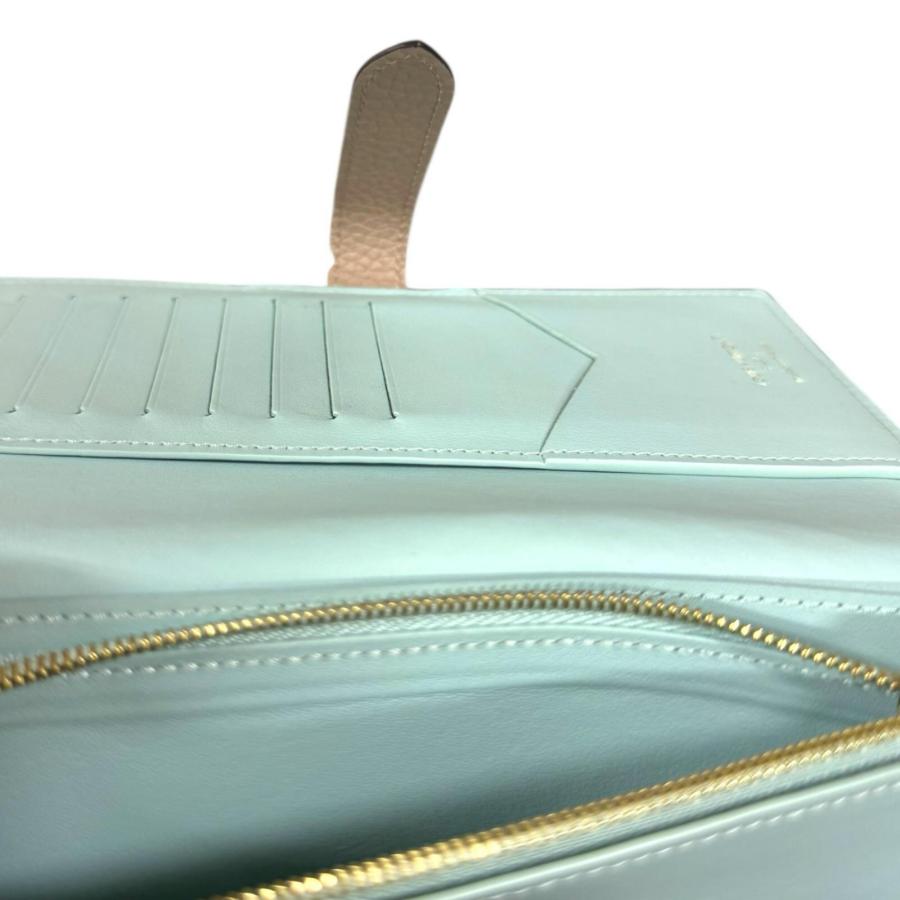 LOUIS VUITTON（ルイ・ヴィトン） ヴェルティカルウォレット トリヨン