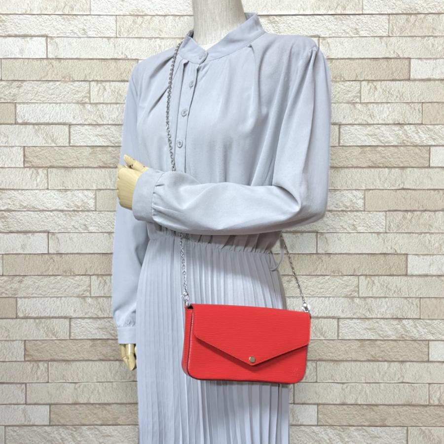 LOUIS VUITTON（ルイ・ヴィトン） ポシェットフェリシー エピ