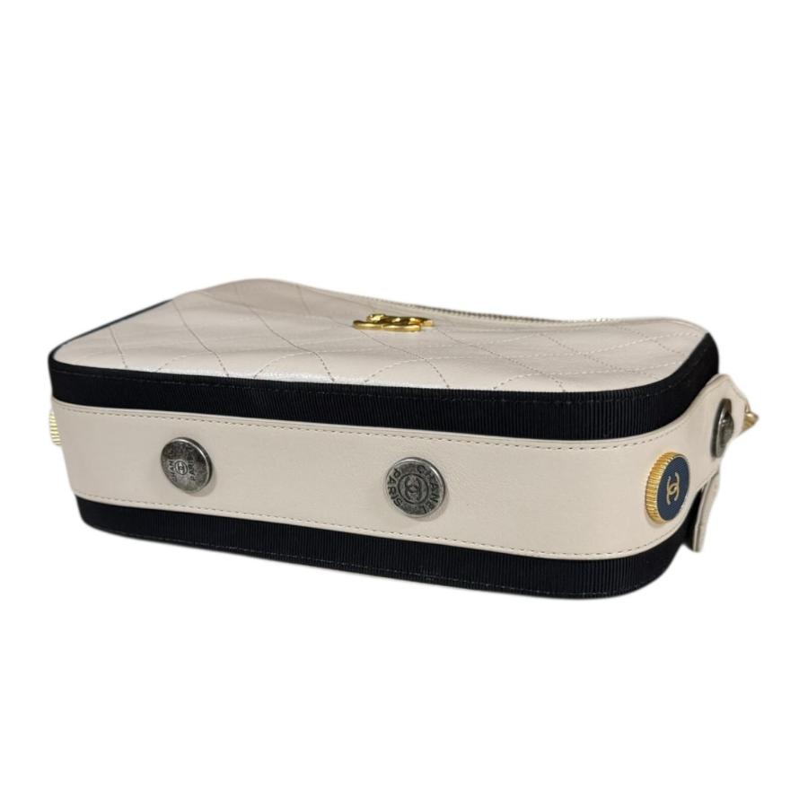 CHANEL（シャネル） マトラッセ ショルダーバッグ レザー ベージュ