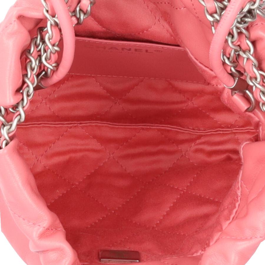 CHANEL（シャネル） ミニハンドバック シャネル22 ショルダーバッグ