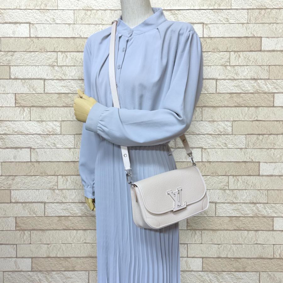 LOUIS VUITTON（ルイ・ヴィトン） ビュシNM エピ ショルダーバッグ 