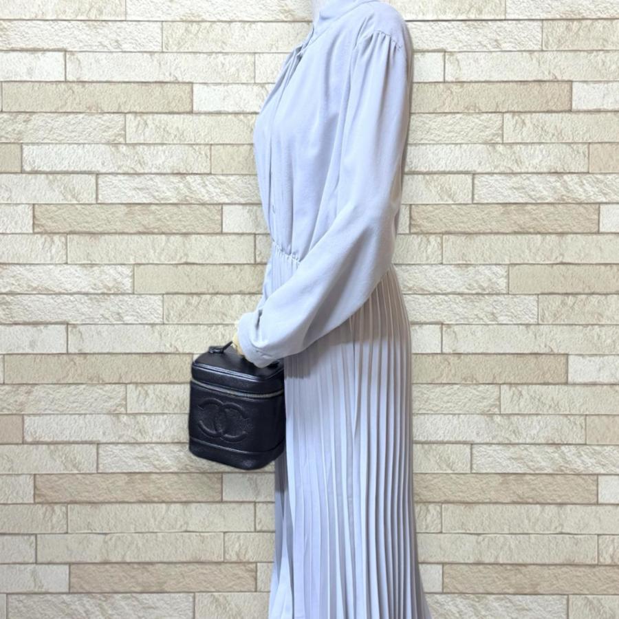 シャネル 縦型バニティ ココマーク ハンドバッグ キャビアスキン A01998 ブラック レディース CHANEL 中古の画像