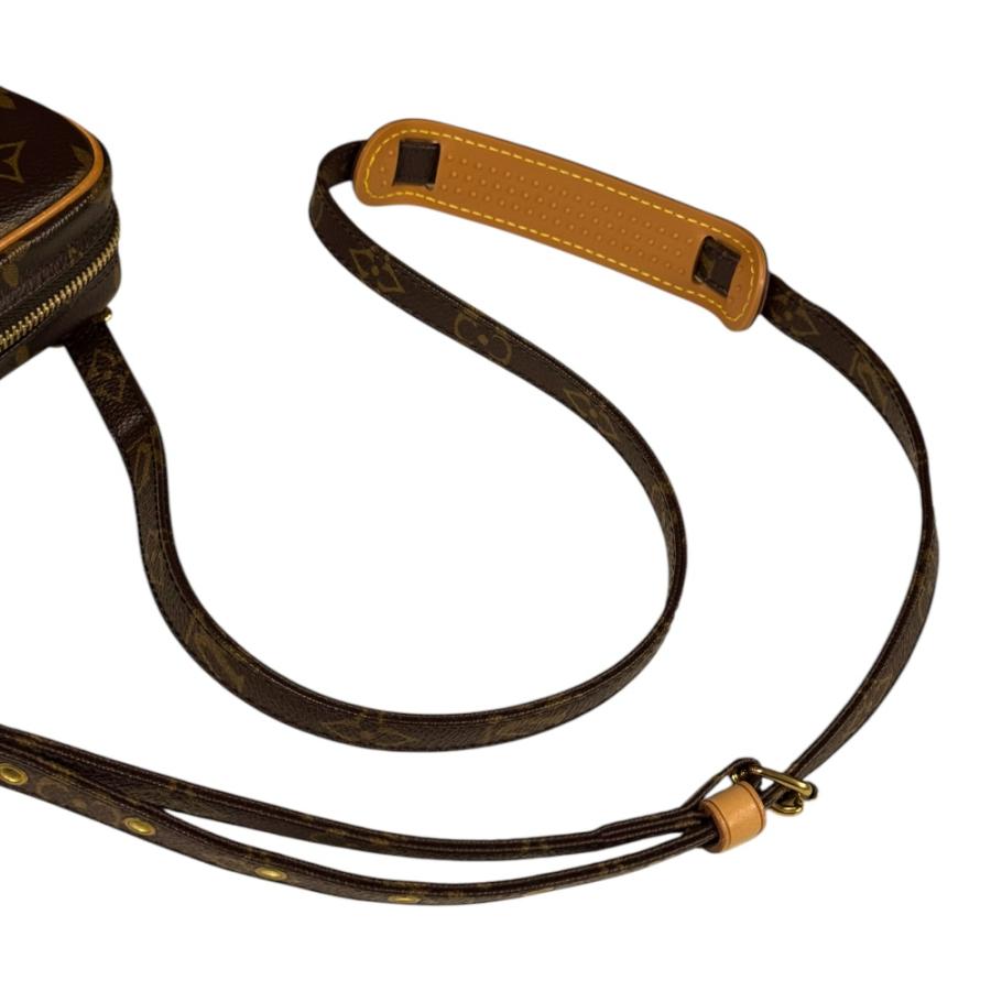 LOUIS VUITTON（ルイ・ヴィトン） ポシェット・マルリーバンドリエール