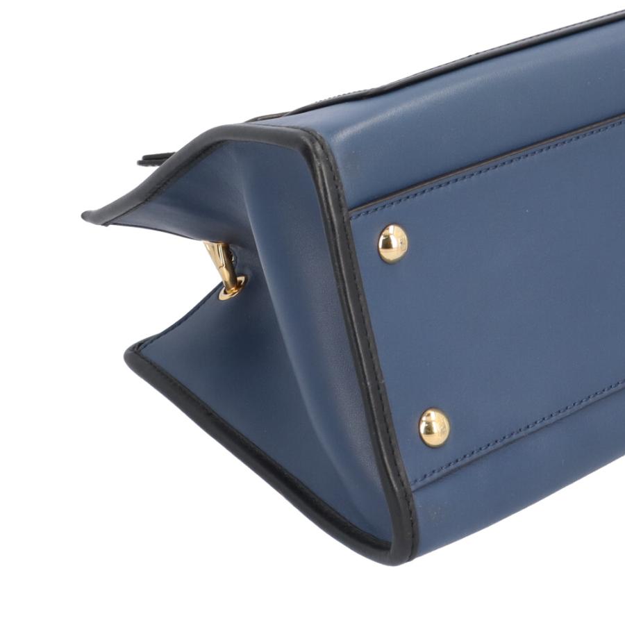 FENDI（フェンディ） ラナウェイ スモール ショルダーバッグ レザー