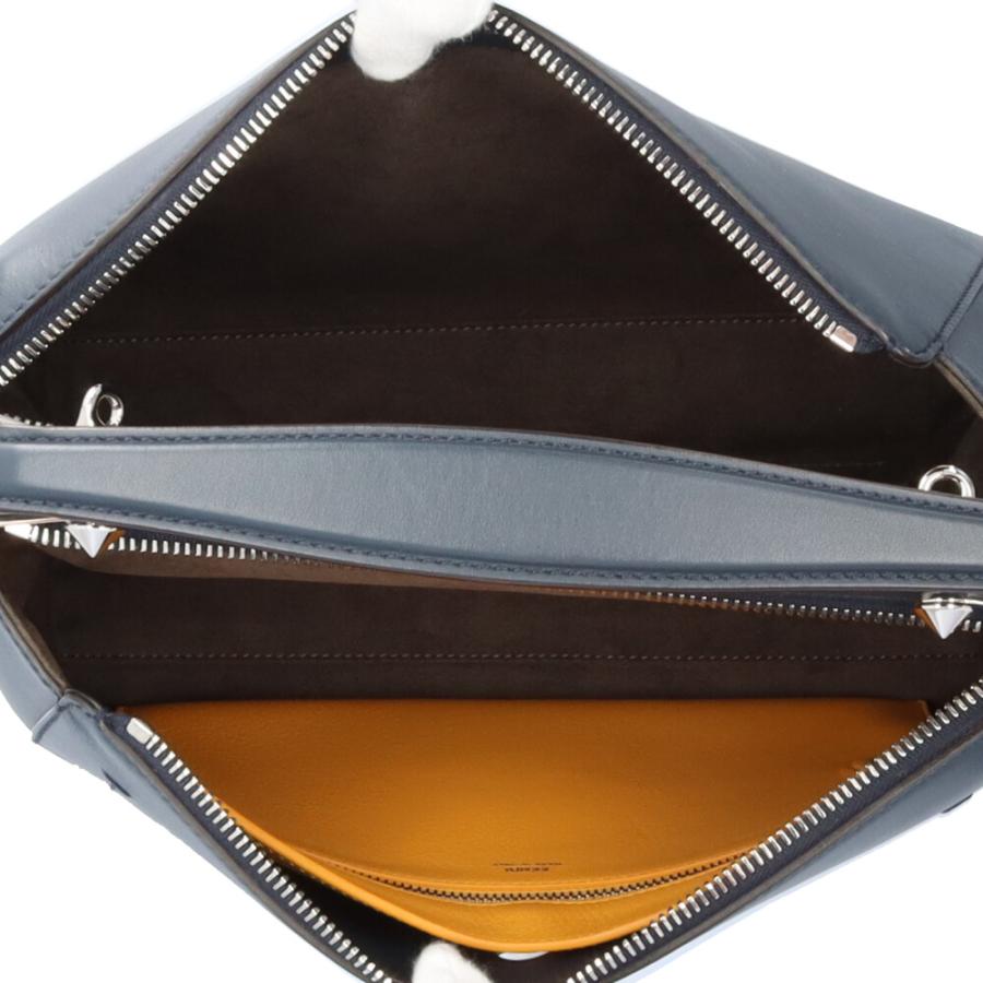 FENDI（フェンディ） ドットコム ショルダーバッグ レザー 8BN293