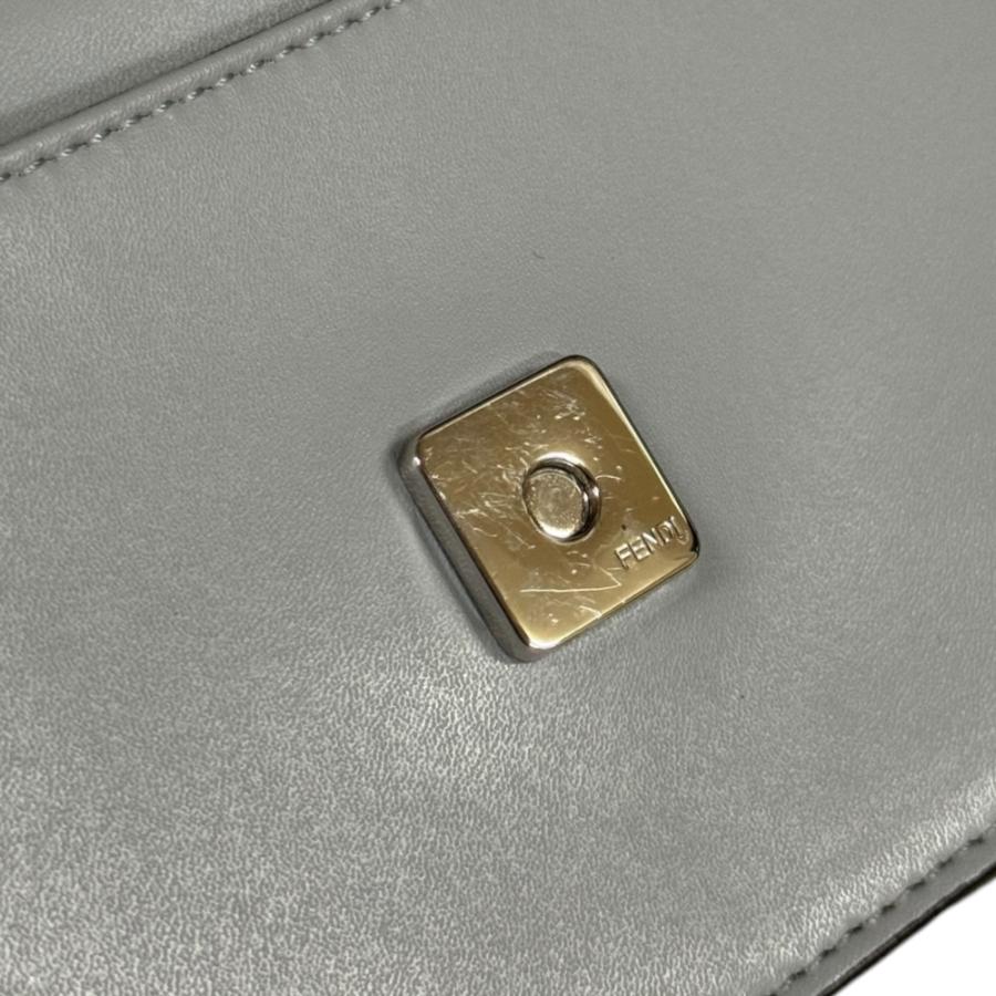 FENDI（フェンディ） チェーンレインボースタッズ ウォレットチェーン