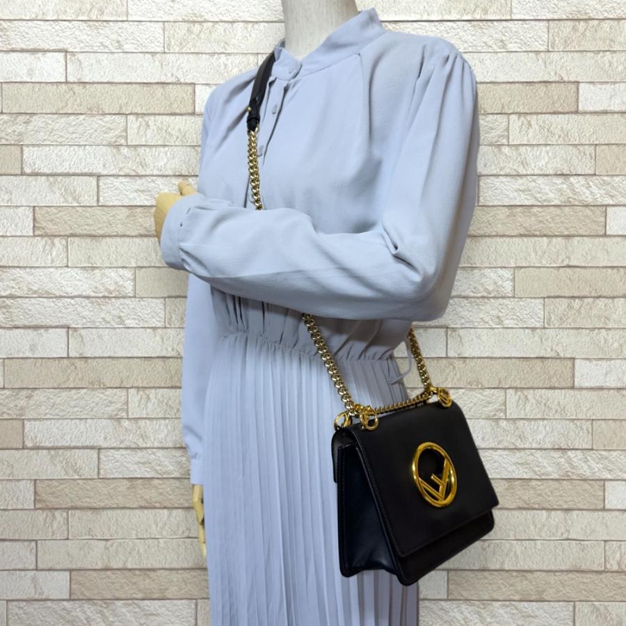 FENDI（フェンディ） ミニキャナイ エフ ショルダーバッグ レザー 