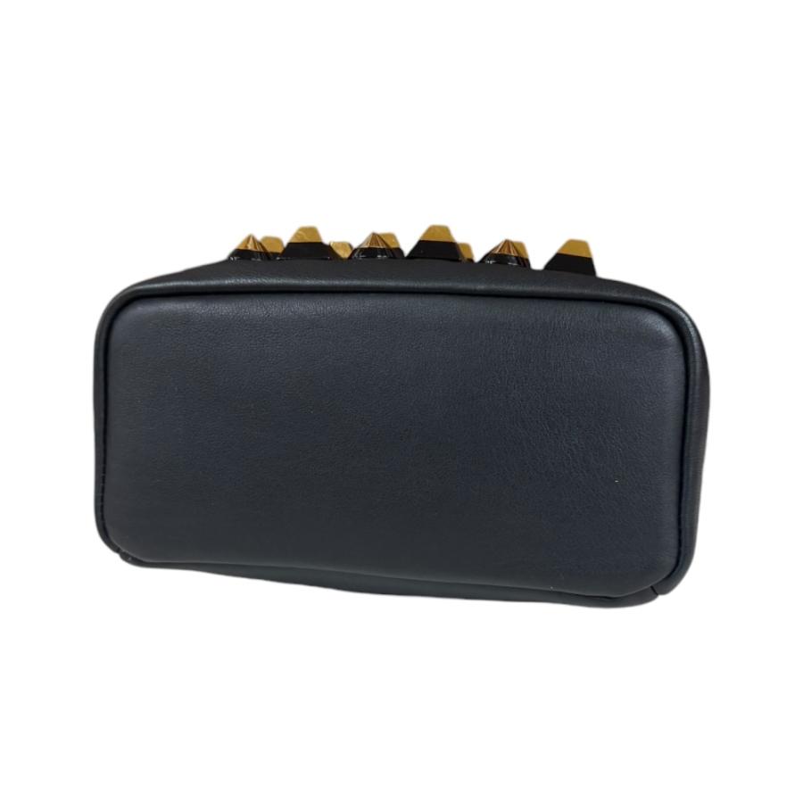 フェンディ ボルサヴィットドルチェスタッズ ショルダーバッグ レザー 8BT281 ブラック レディース FENDI  中古 FENDI（フェンディ） ボルサヴィットドルチェスタッズ ショルダー