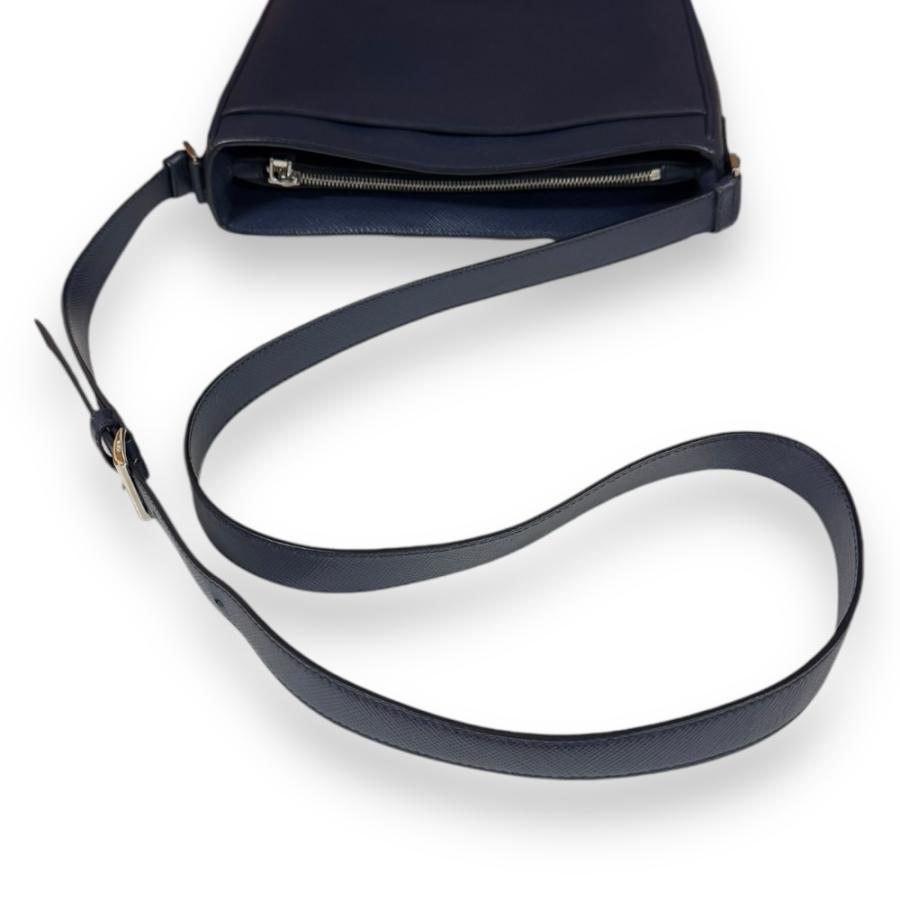PRADA（プラダ） サフィアーノ ショルダーバッグ レザー V1082R