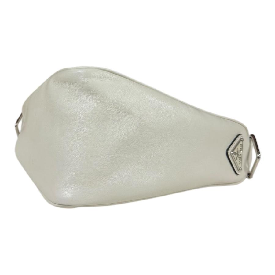PRADA（プラダ） トライアングル ショルダーバッグ レザー 1BH190