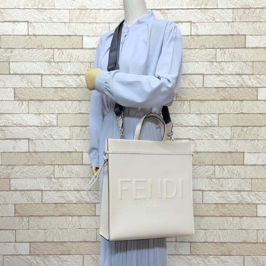 FENDI（フェンディ） ゴートゥーショッパーミディアム ショルダー