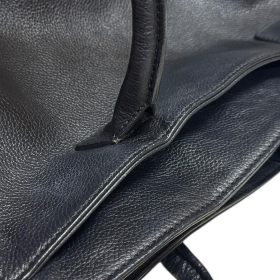 CHANEL（シャネル） エグゼクティブ トートバッグ レザー ブラック