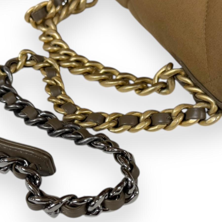 CHANEL（シャネル） シャネル19 ショルダーバッグ コットンキャンバス