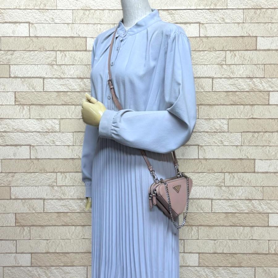 PRADA プラダ サフィアーノ ミニポーチ ショルダーバッグ ミニバッグ アイボリー レザー 2TT105 シルバー金具 PRADA】プラダ サフィアーノレザー ミニポーチ (PRADA/ショルダー
