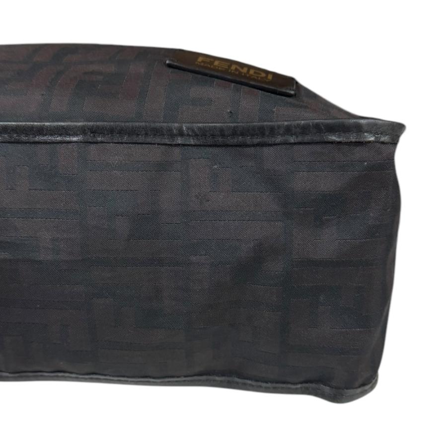 FENDI フェンディ ズッカ ショルダーバッグ ナイロン 7VA148 ブラック  