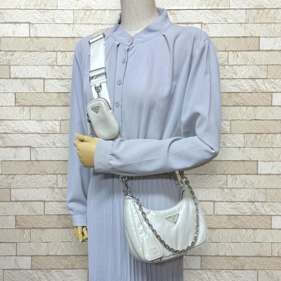 ✨極美品✨PRADA プラダ ショルダーバッグ ハンドバッグ レザー ホワイト PRADA プラダ ショルダーバッグ レザー ホワイト レディース 中古