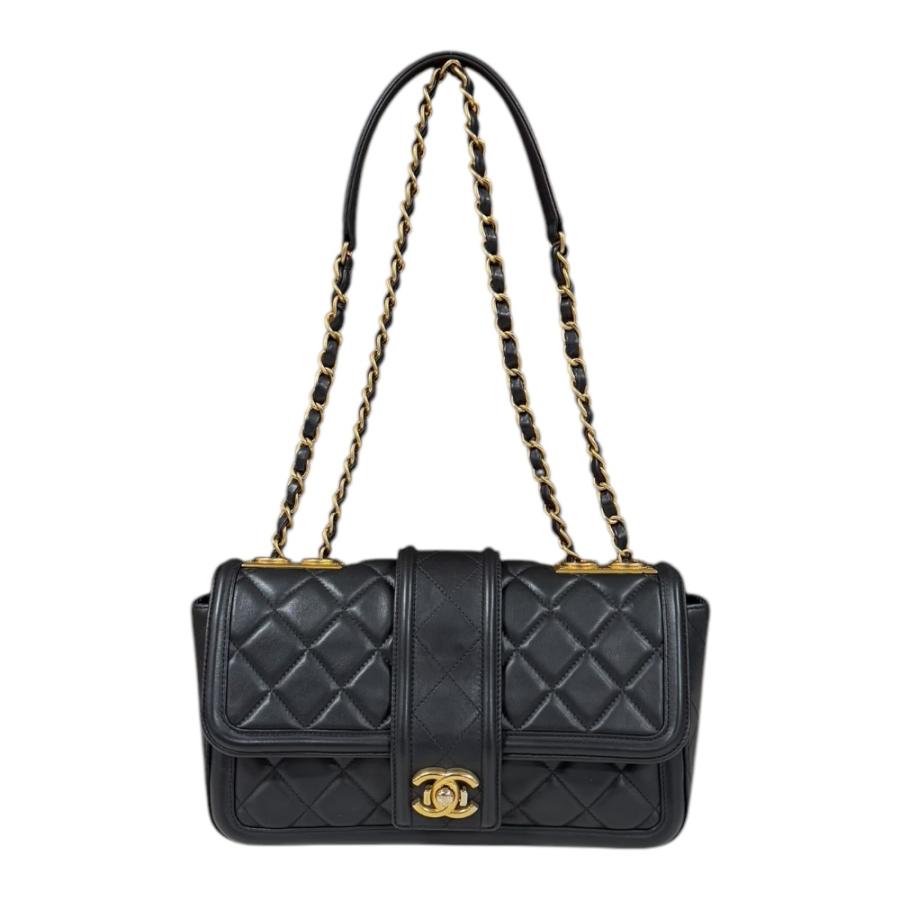 CHANEL シャネル マトラッセ ショルダーバッグ ラムスキン A90670  