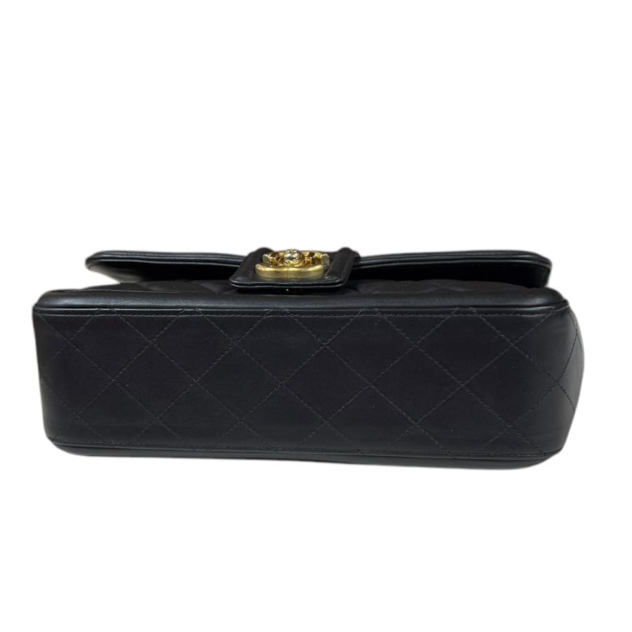 CHANEL シャネル マトラッセ ショルダーバッグ ラムスキン A90670  