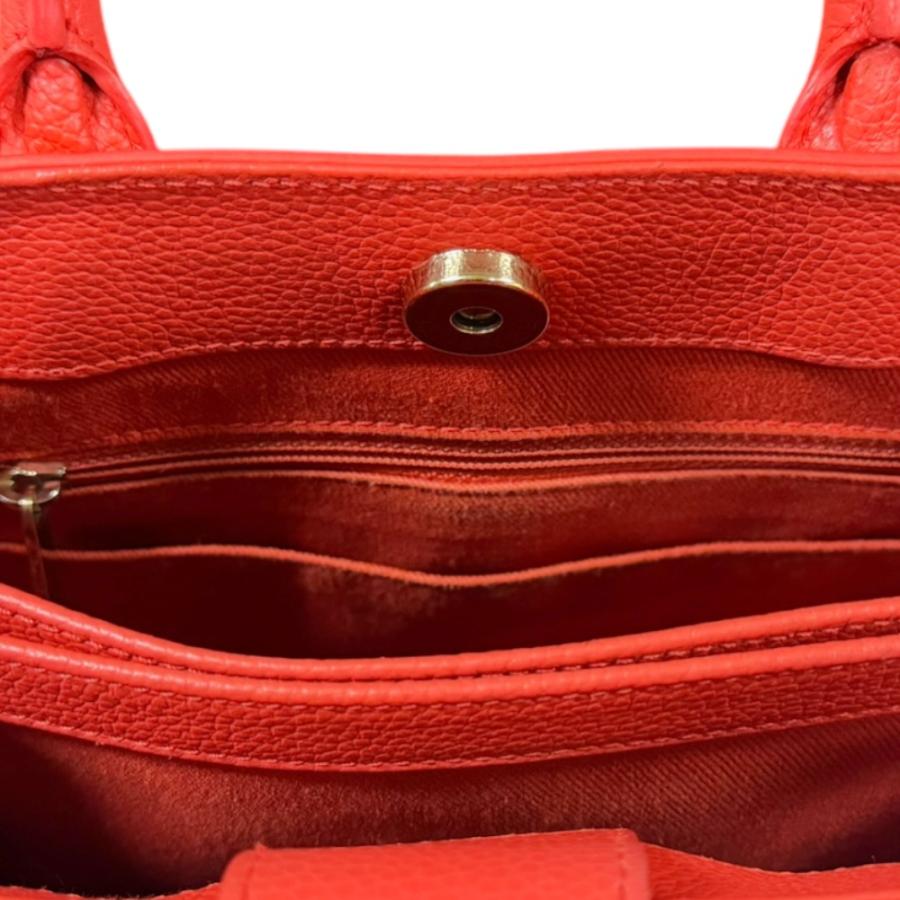 CHANEL（シャネル） ネオ エグゼクティブ ショルダーバッグ レザー