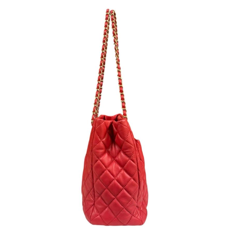 CHANEL シャネル　マトラッセ　パース　ラムスキン CHANEL（シャネル） マトラッセ トートバッグ ラムスキン レッド