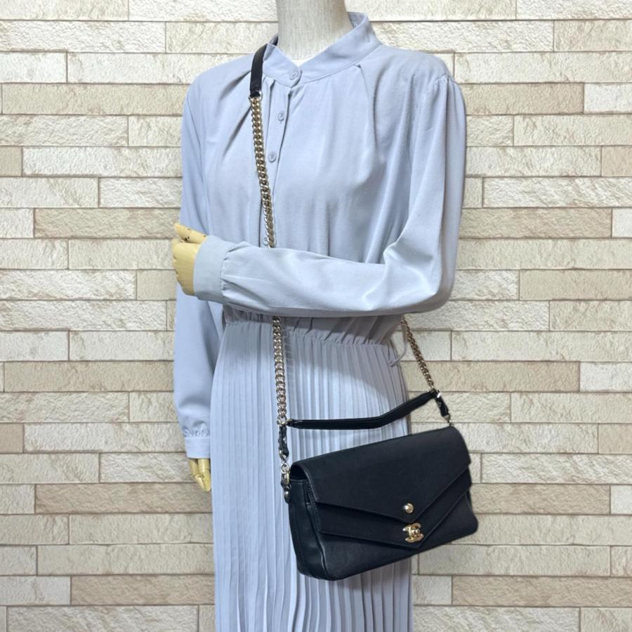 CHANEL（シャネル） Vステッチ ショルダーバッグ レザー A57470