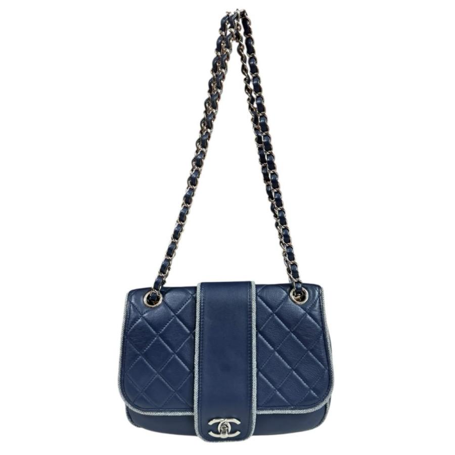 シャネル CHANEL マトラッセ ショルダーバッグ バッグ レザー レディース ネイビー系 【中古】 CHANEL（シャネル） マトラッセ ショルダーバッグ レザー ネイビー
