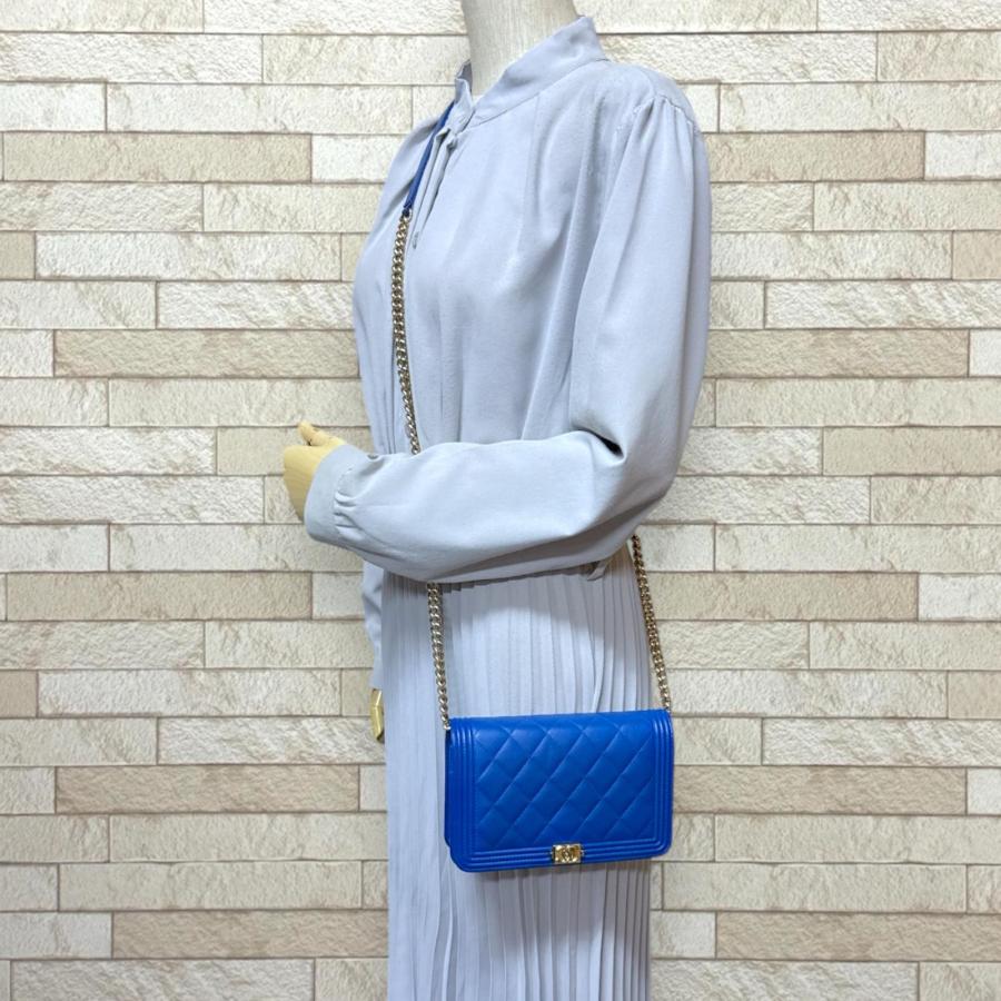 CHANEL（シャネル） ボーイシャネル ショルダーバッグ レザー A81969