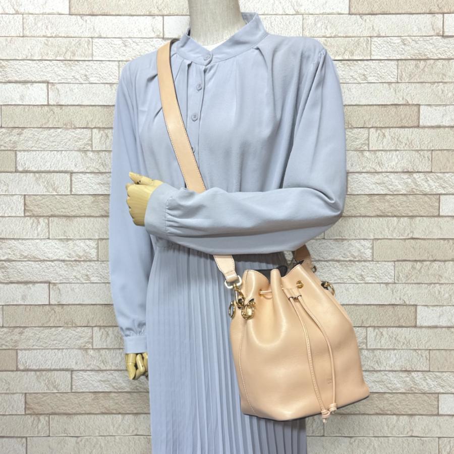 FENDI（フェンディ） モントレゾール ショルダーバッグ レザー 8BT298