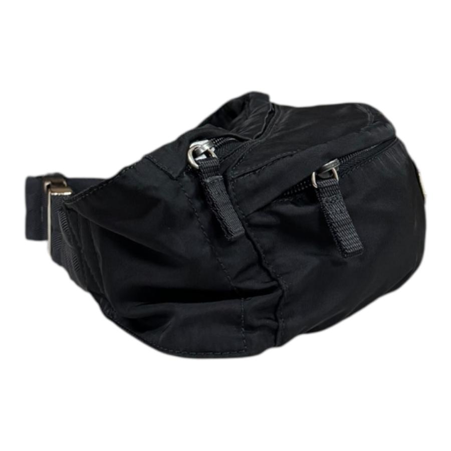 PRADA プラダ　ショルダーバッグ　ボディバッグ　ナイロン　黒　ユニセックス PRADA（プラダ） ボディバッグ ナイロン ブラック ユニセックス 中古