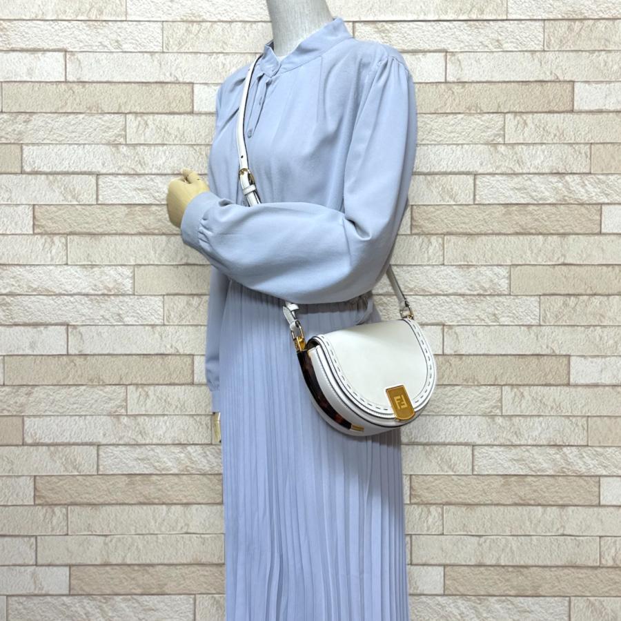 FENDI（フェンディ） ムーンライト ショルダーバッグ レザー 8BT346 
