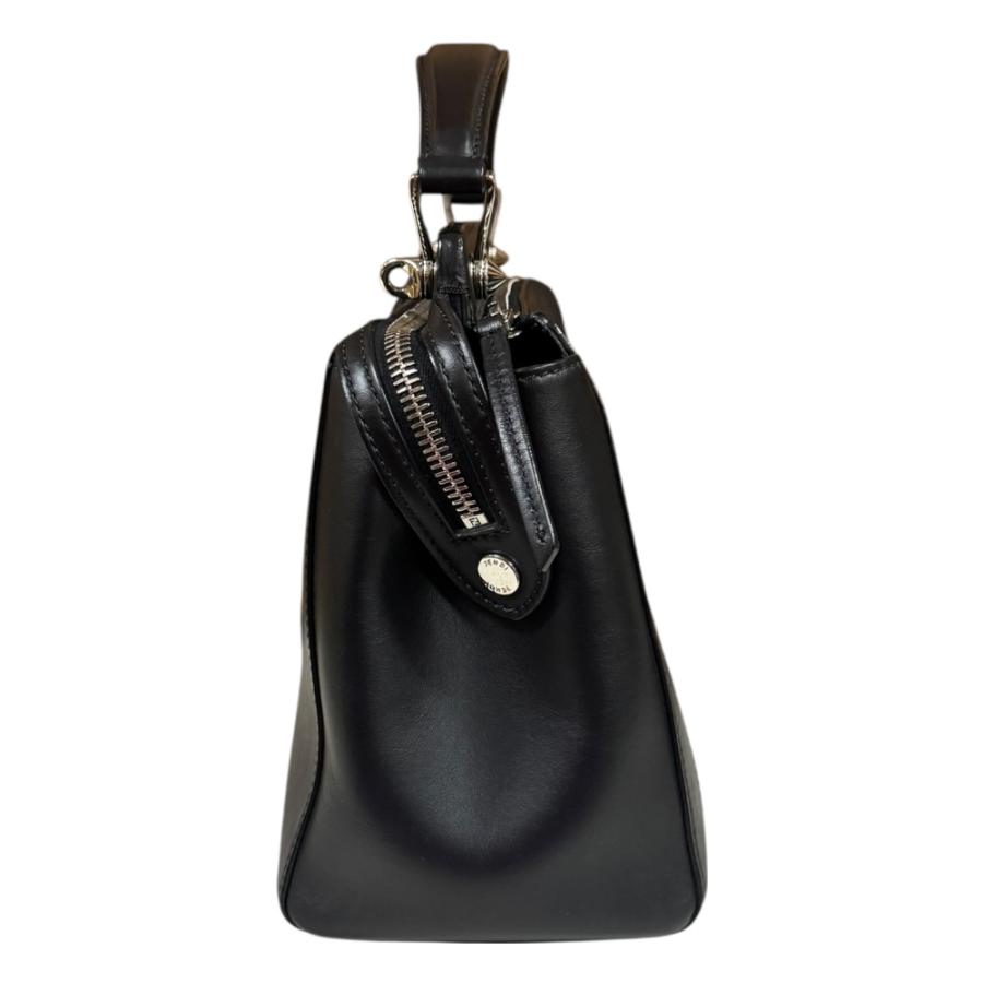 FENDI（フェンディ） ドットコム ショルダーバッグ レザー 8BN293