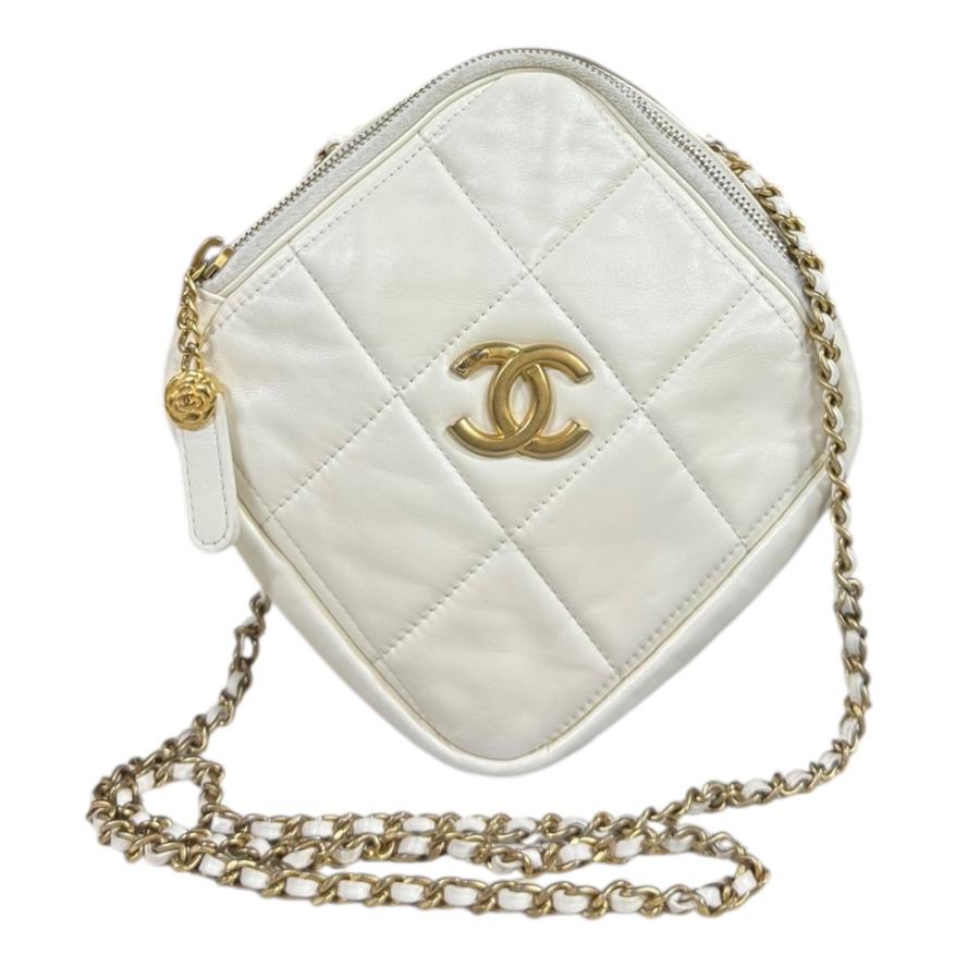 CHANEL シャネル マトラッセ ホワイト ジップパース ラムスキン CHANEL（シャネル） マトラッセ ショルダーバッグ ラムスキン ホワイト