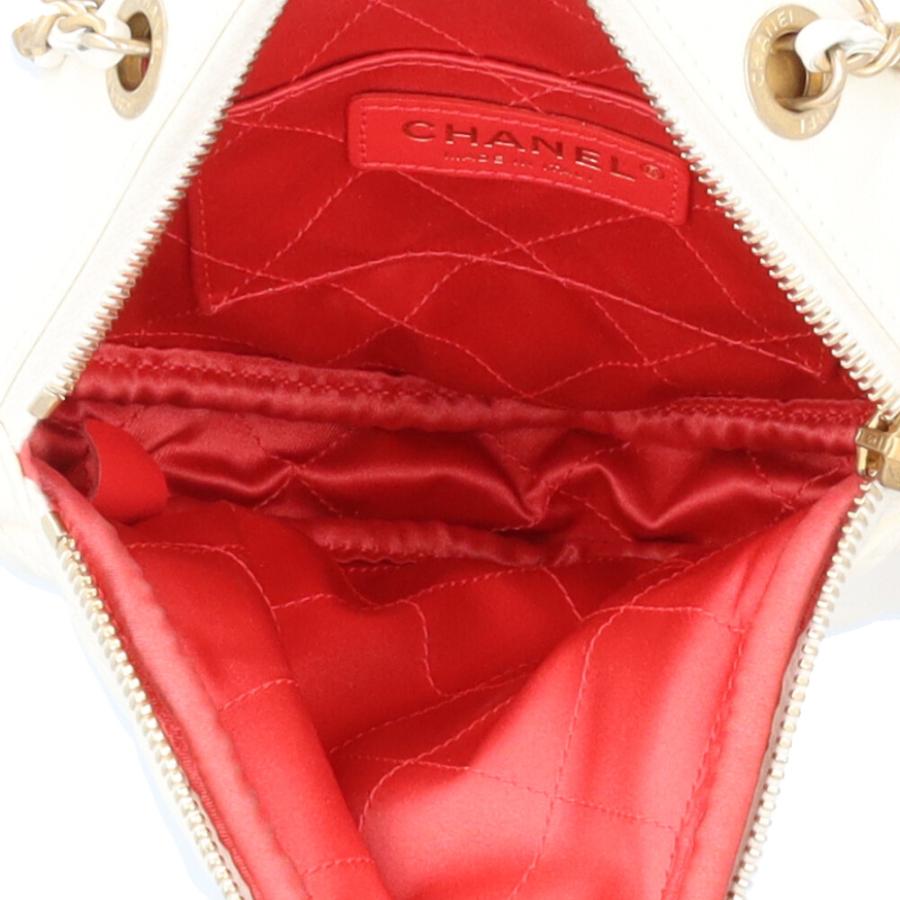 シャネル マトラッセ ショルダーバッグ ラムスキン ホワイト レディース CHANEL  中古 CHANEL（シャネル） マトラッセ ショルダーバッグ ラムスキン ホワイト