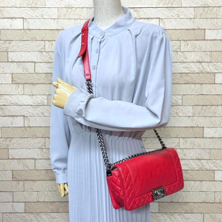 CHANEL（シャネル） ボーイシャネル ショルダーバッグ レザー レッド