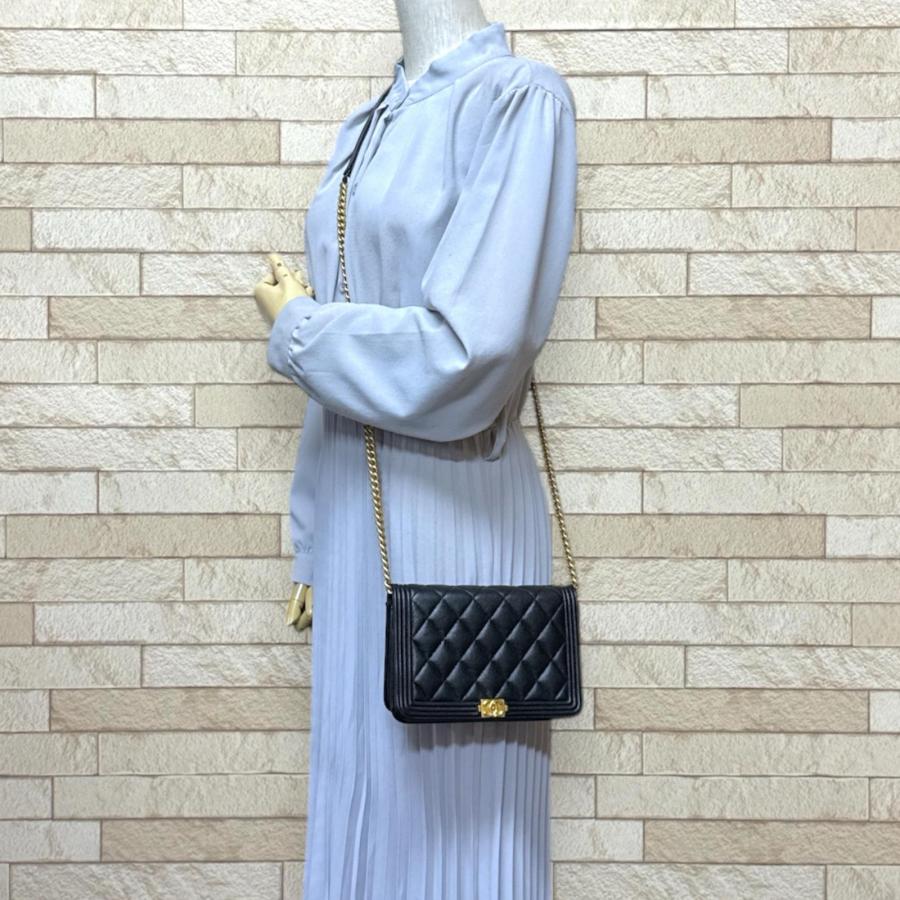 CHANEL（シャネル） ボーイシャネル ショルダーバッグ キャビアスキン