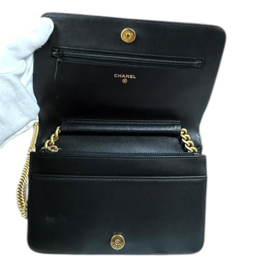 CHANEL（シャネル） ボーイシャネル ショルダーバッグ キャビアスキン