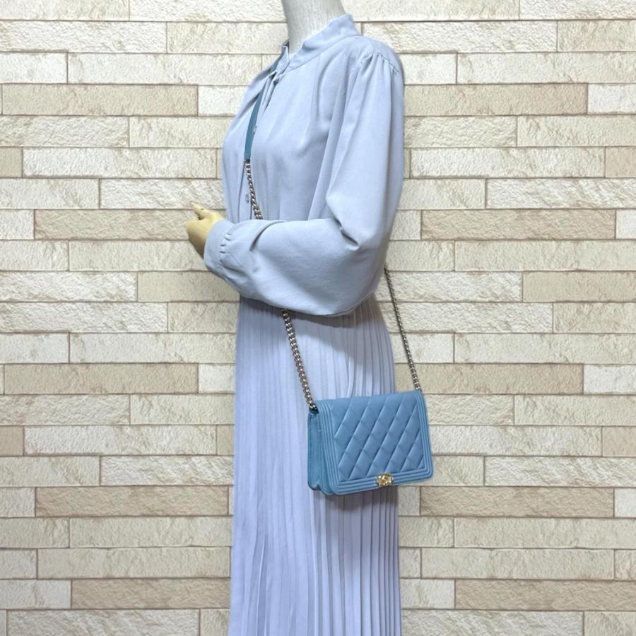 CHANEL（シャネル） ボーイシャネル ショルダーバッグ レザー A81969 