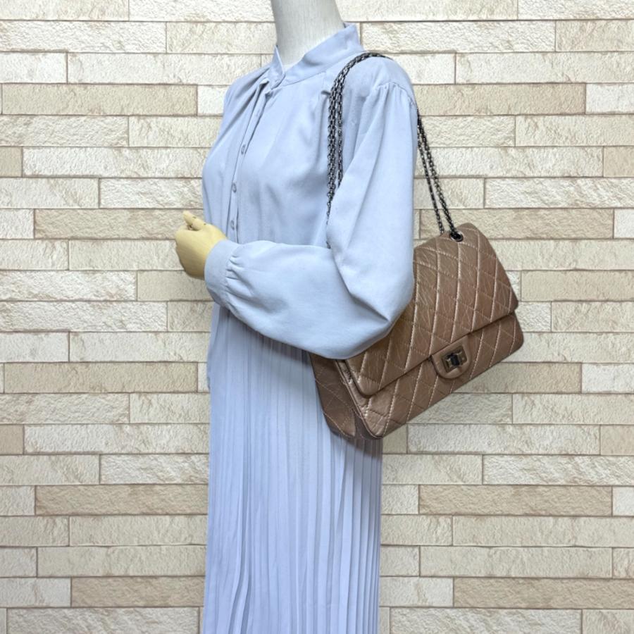 CHANEL（シャネル） マトラッセ2.55 ショルダーバッグ レザー ゴールド