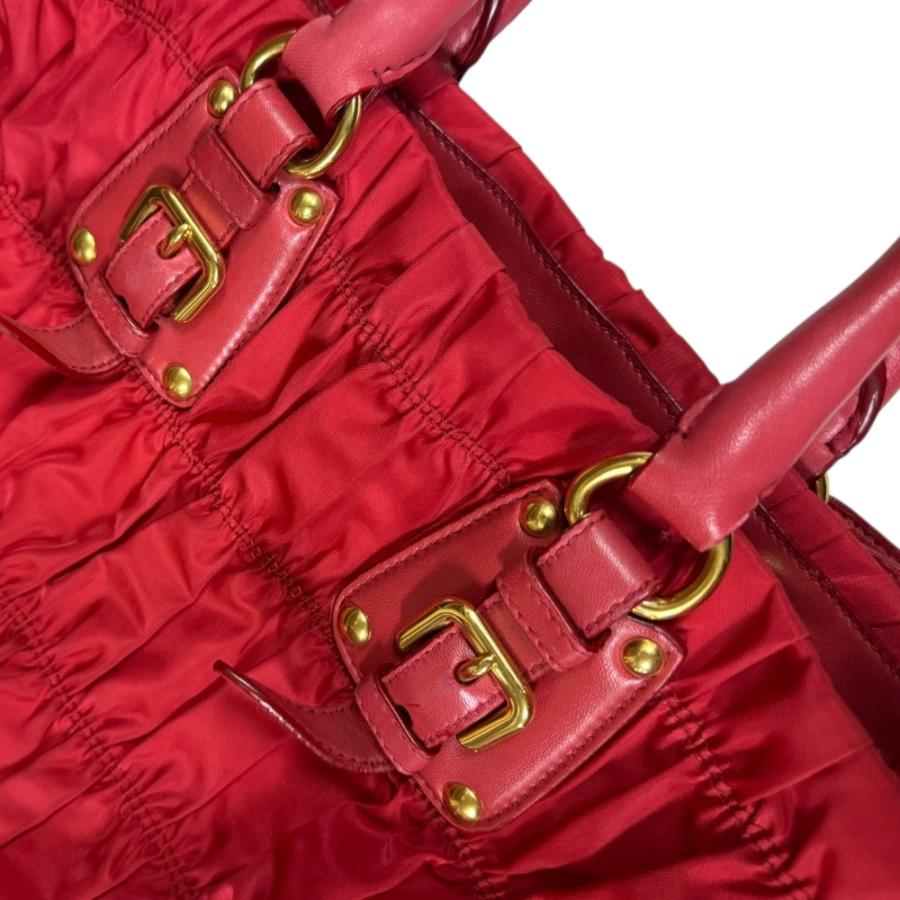 プラダ ショルダーバッグ ナイロン BN2346 レッド レディース PRADA  中古 PRADA - プラダ ショルダーバッグ ナイロン BN2346 レッド レディース