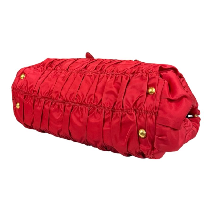 PRADA（プラダ） ショルダーバッグ ナイロン BN2346 レッド レディース