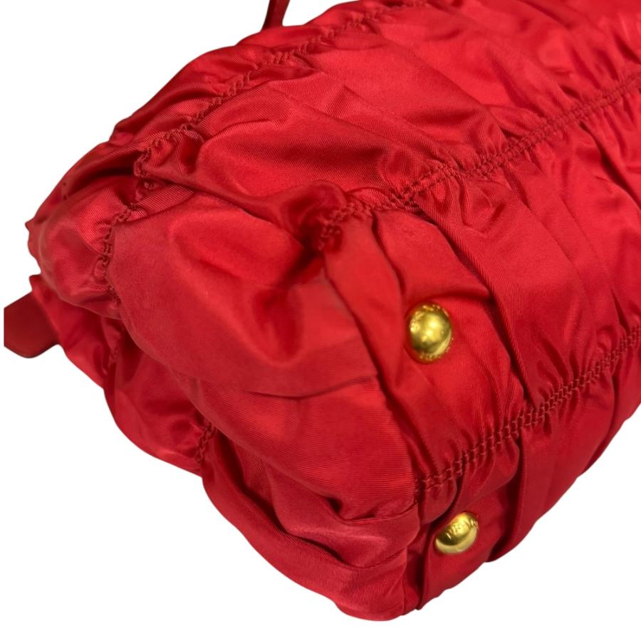 プラダ ショルダーバッグ ナイロン BN2346 レッド レディース PRADA  中古 PRADA - プラダ ショルダーバッグ ナイロン BN2346 レッド レディース
