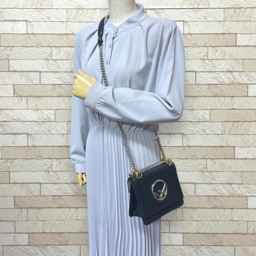 フェンディ ミニ キャナイ エフ ショルダーバッグ レザー 8BT286 ブラック レディース FENDI  中古 FENDI（フェンディ） ミニキャナイ エフ ショルダーバッグ レザー