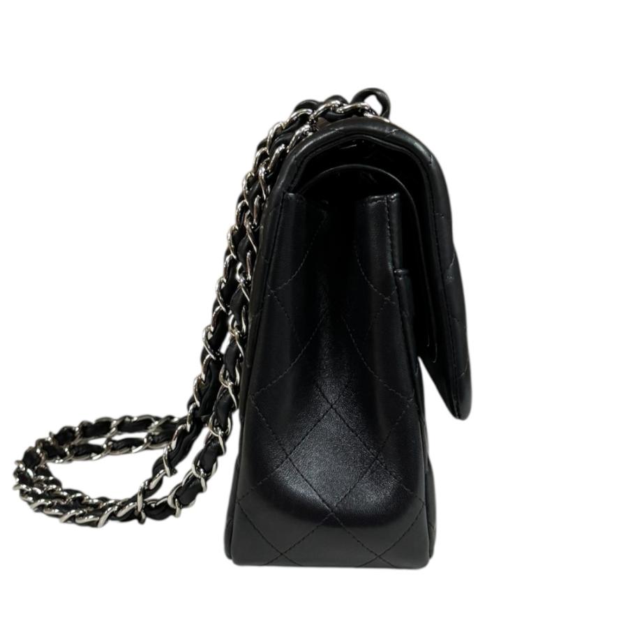 CHANEL（シャネル） マトラッセ ショルダーバッグ ラムスキン A58600